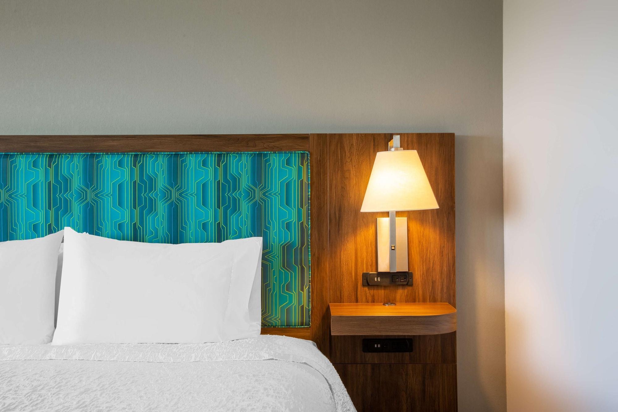 Hampton Inn & Suites Edmonton St. Albert, Ab Bagian luar foto