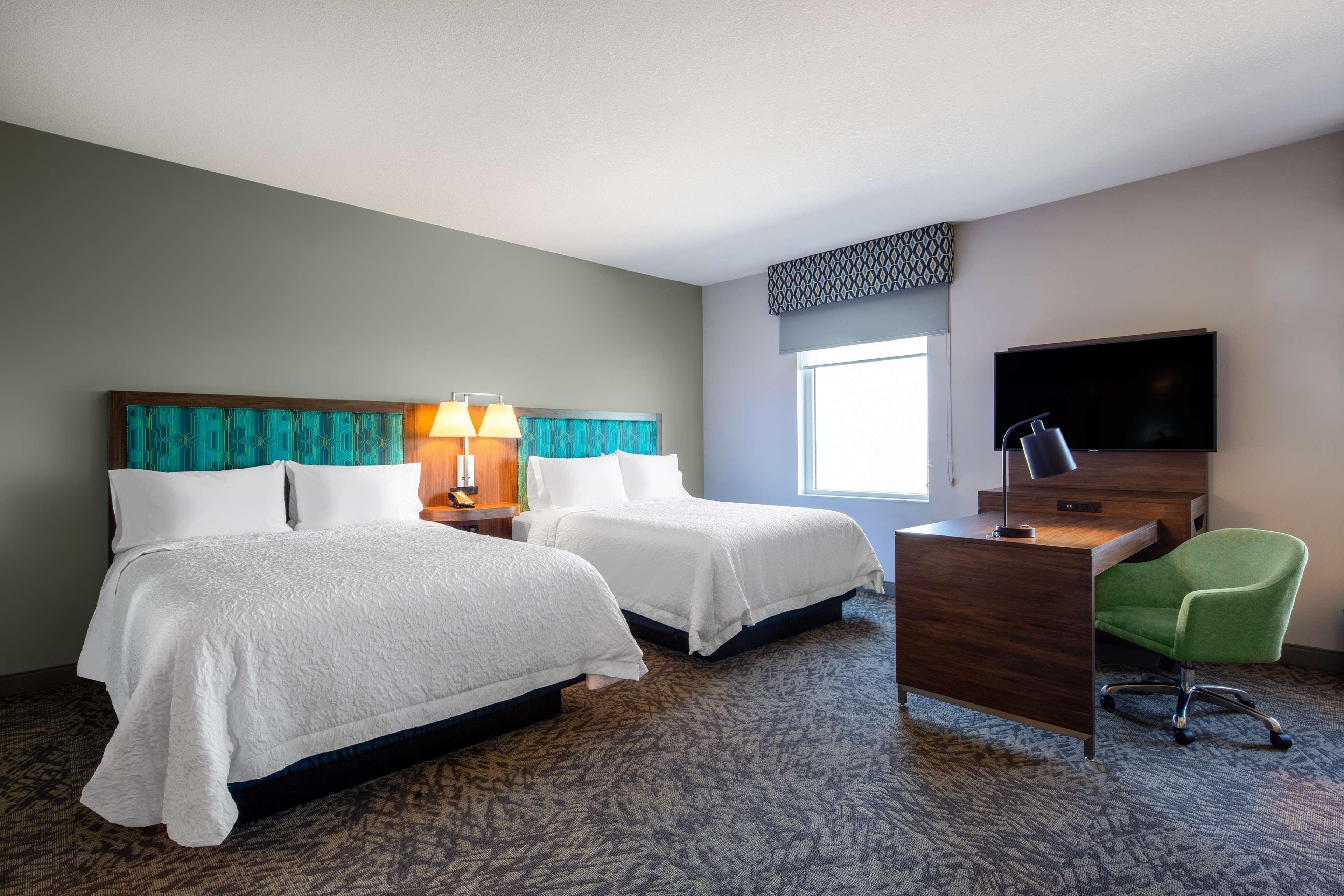Hampton Inn & Suites Edmonton St. Albert, Ab Bagian luar foto