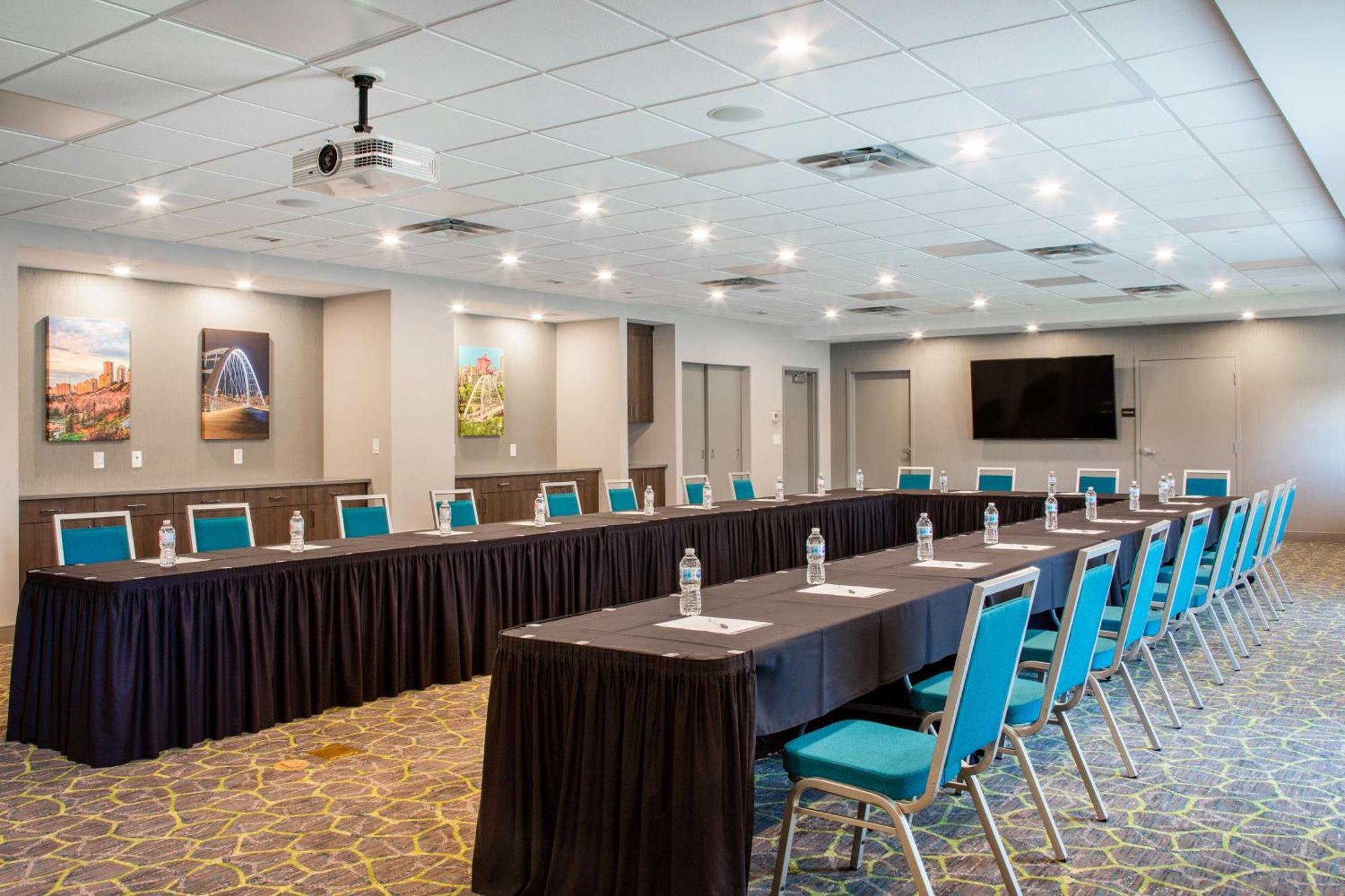 Hampton Inn & Suites Edmonton St. Albert, Ab Bagian luar foto