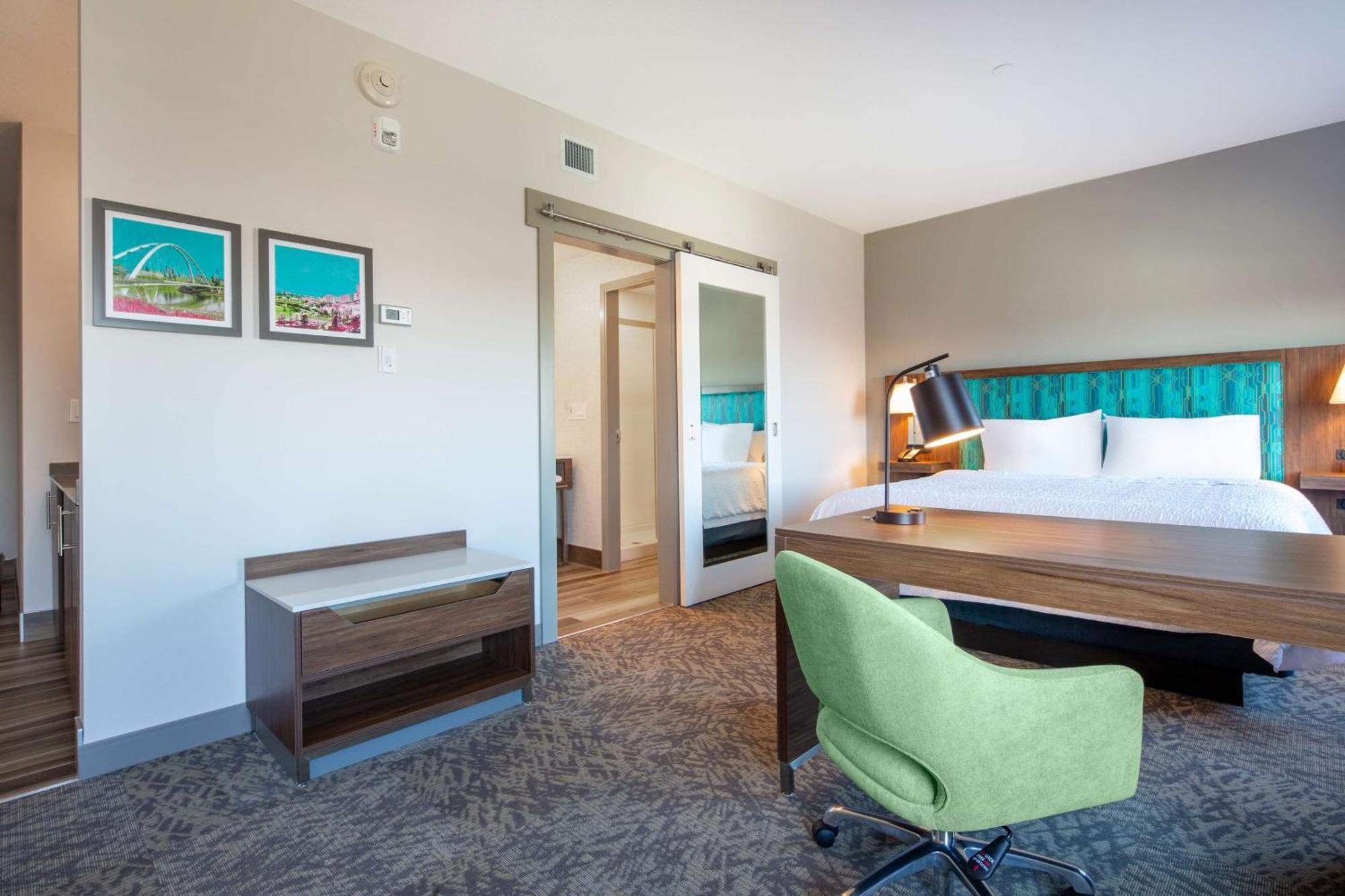 Hampton Inn & Suites Edmonton St. Albert, Ab Bagian luar foto