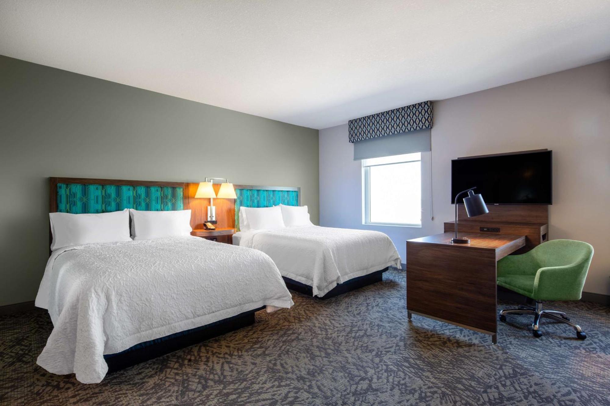 Hampton Inn & Suites Edmonton St. Albert, Ab Bagian luar foto