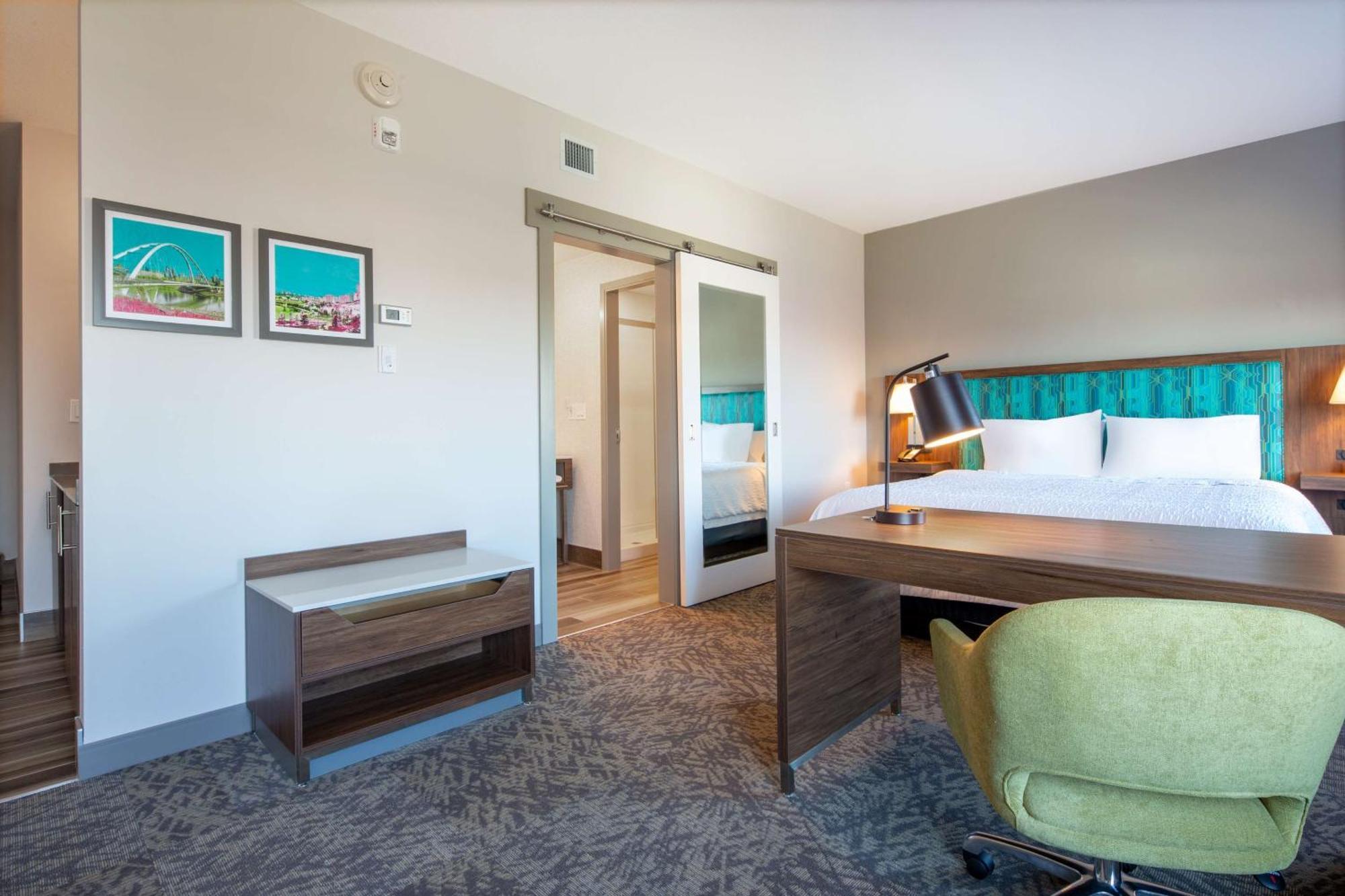 Hampton Inn & Suites Edmonton St. Albert, Ab Bagian luar foto